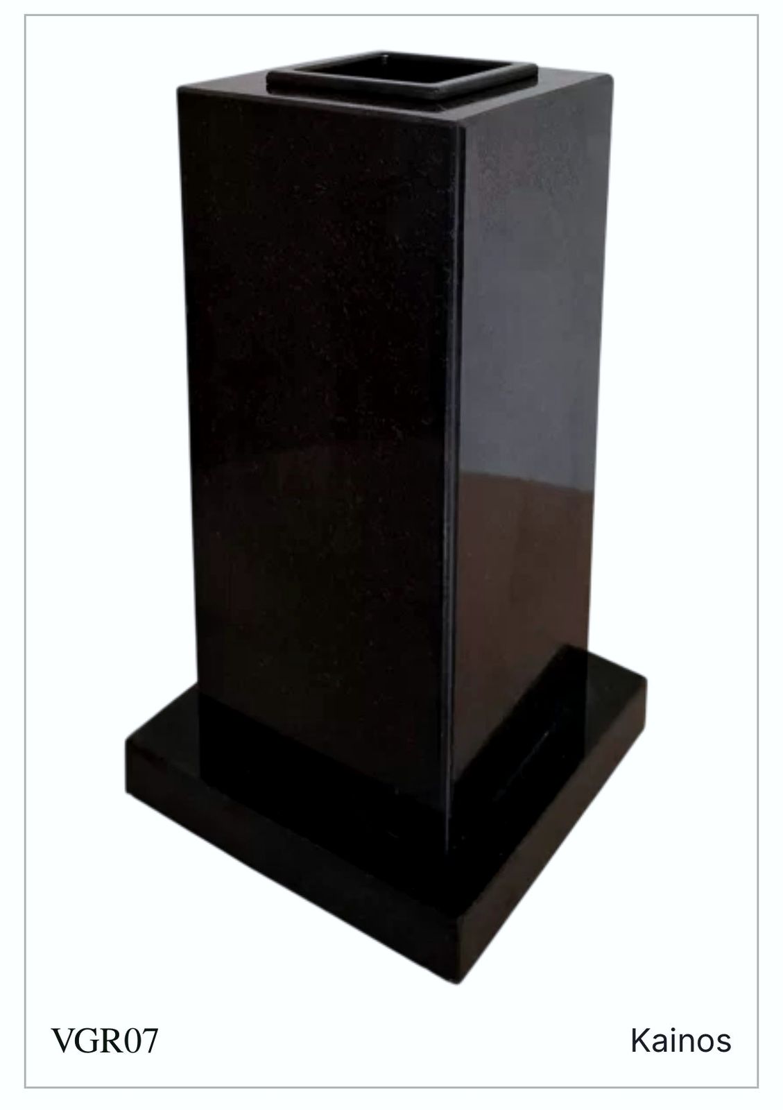 Melnā granīta vāze VGR07